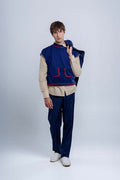 Sleeveless sweater with kangaroo pockets