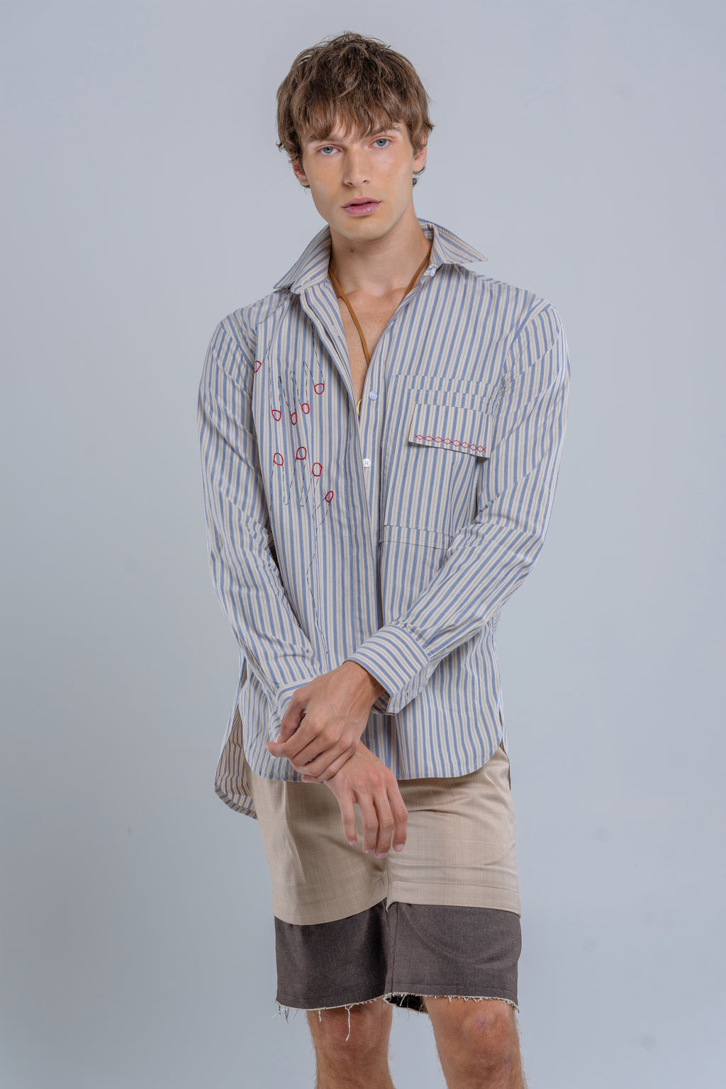 "Touch" hand-embroidered long sleeves shirt