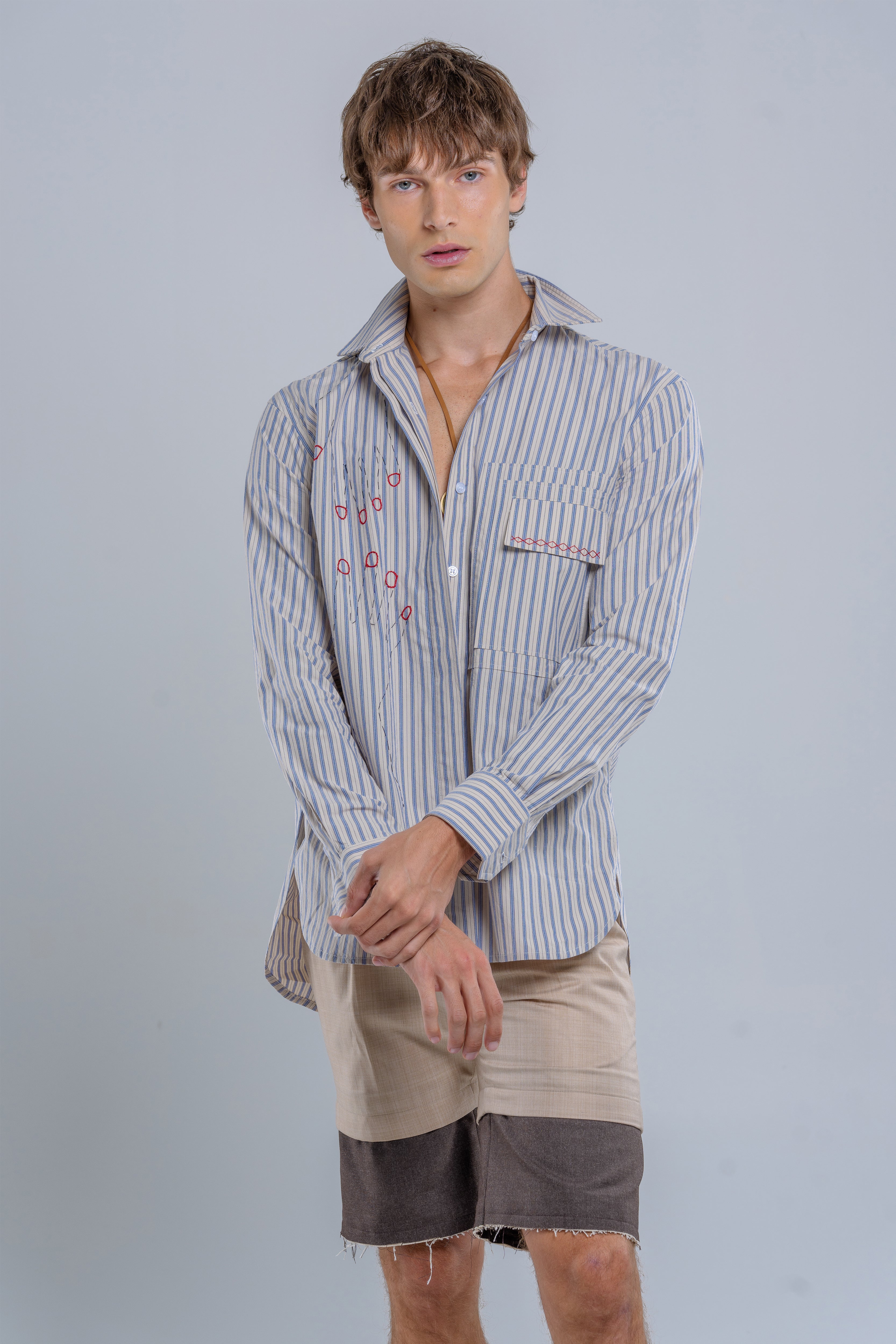 "Touch" hand-embroidered long sleeves shirt