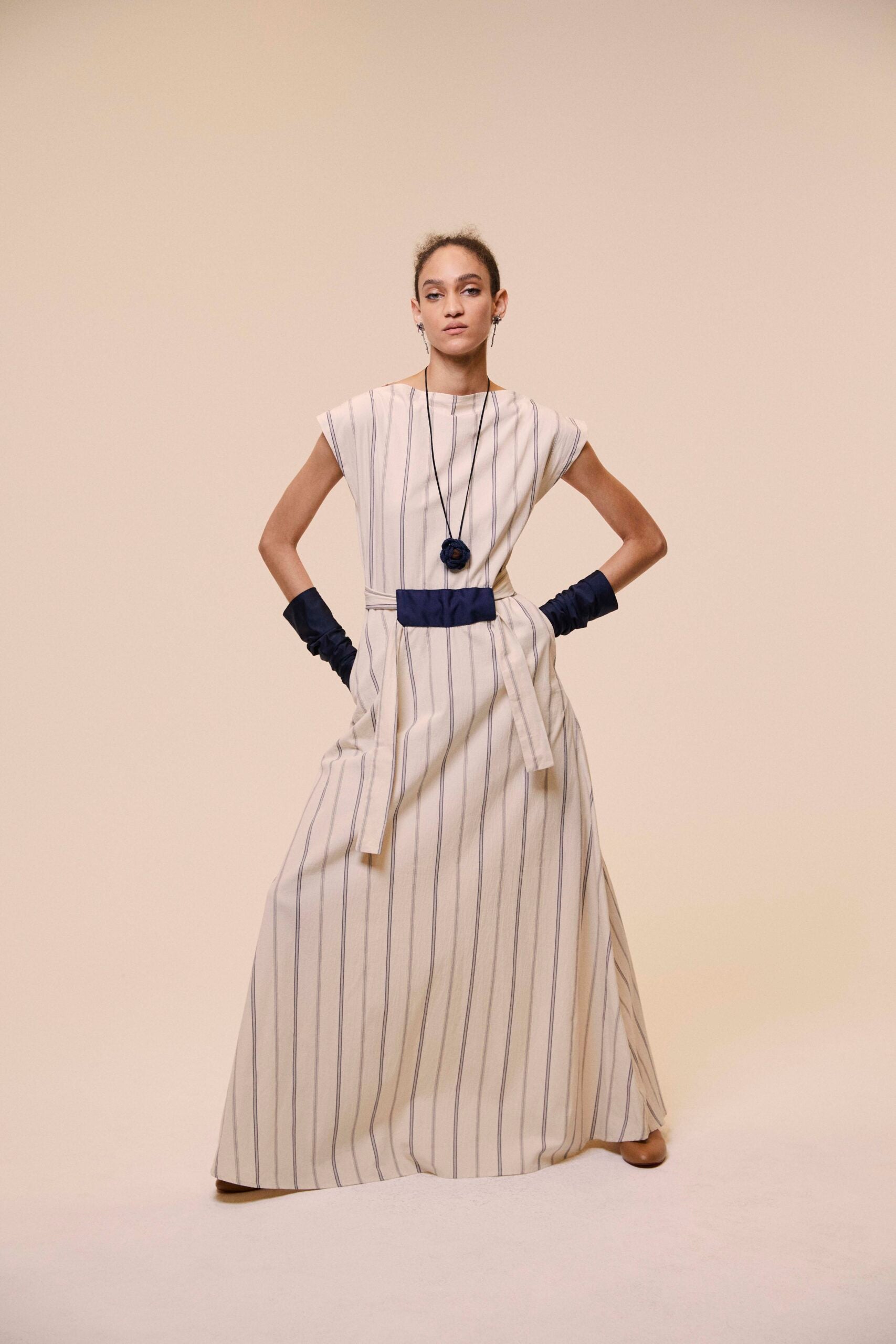 Boat-neck long dress image 1