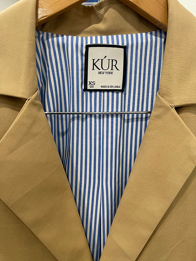 Gia blazer with contrast lining