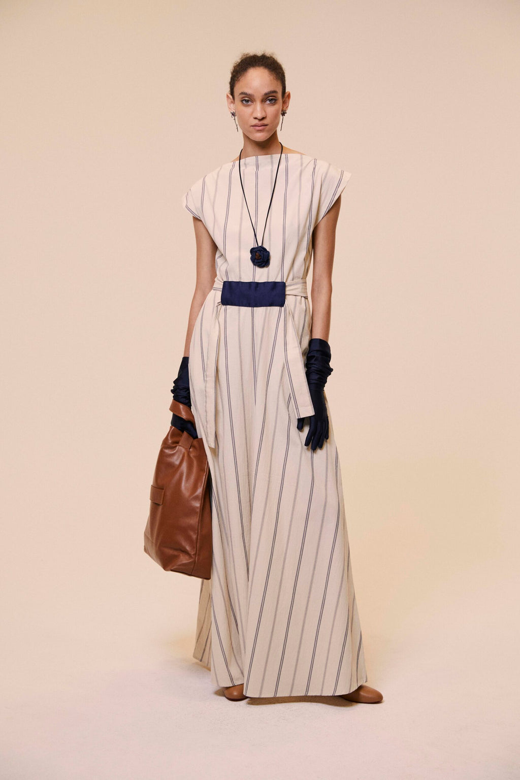 Boat-neck long dress image 0