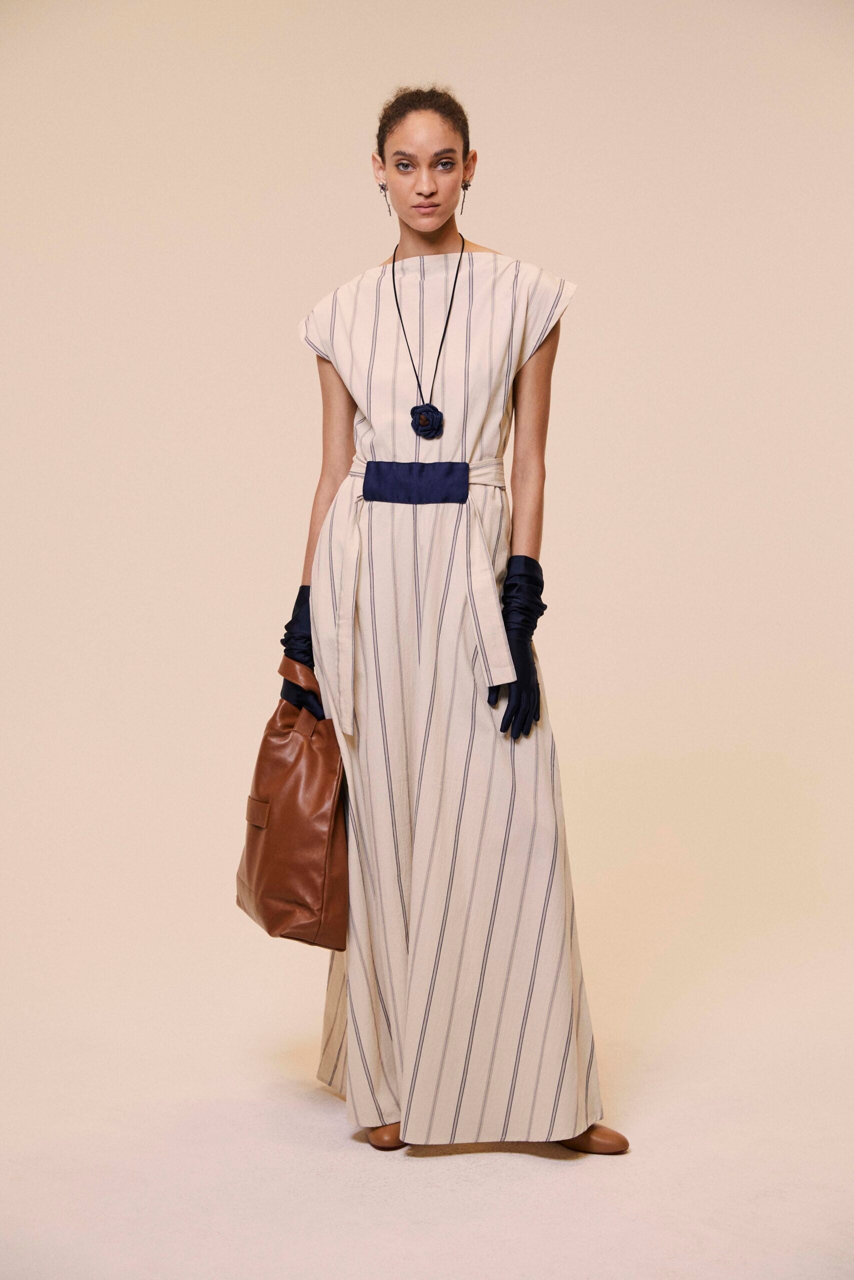 Boat-neck long dress image 0