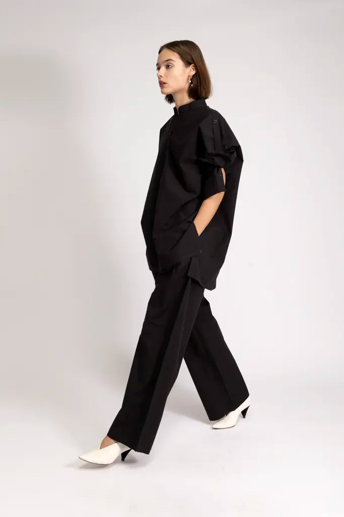 Shark-mouth sleeves shirt